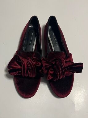 Zara Velvet Knot Loafers in Burgundy